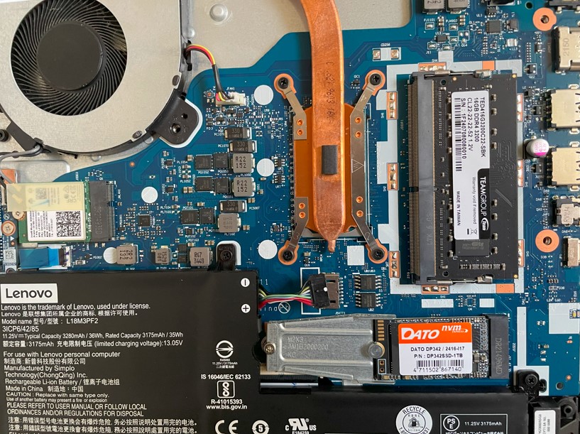 NEC LAVIE Direct N15(S)ノートパソコンのSSDとメモリーを増設して高速化!